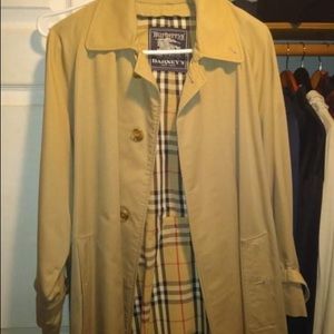 Womens Burberry raincoat